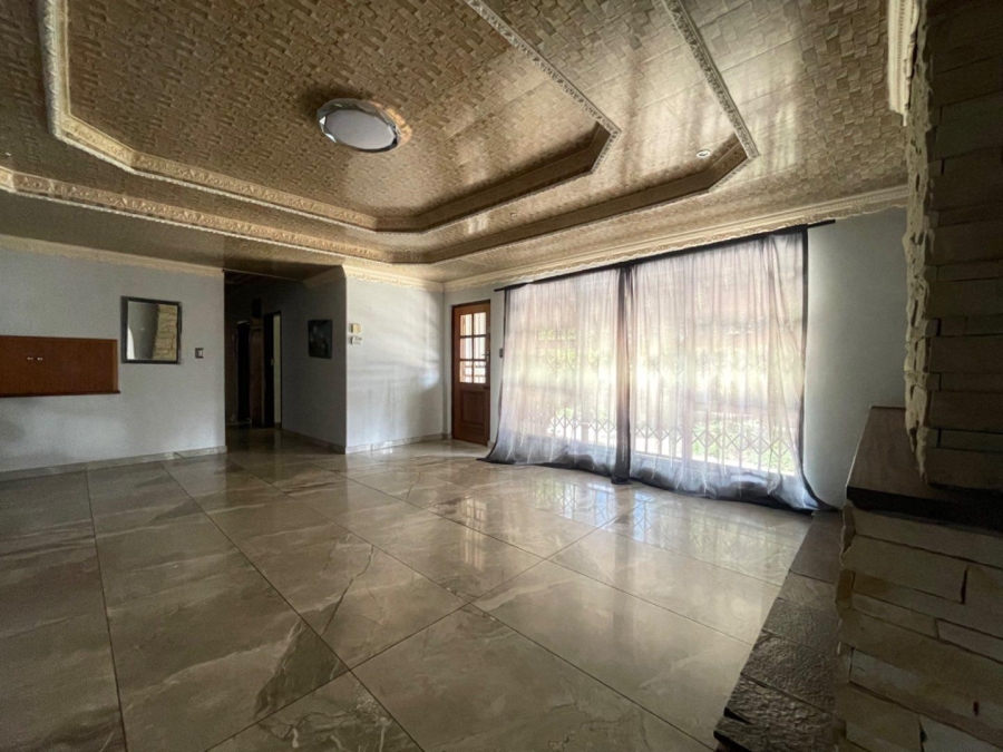 3 Bedroom Property for Sale in Birchleigh Gauteng