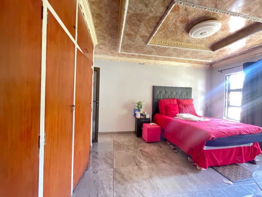 3 Bedroom Property for Sale in Birchleigh Gauteng