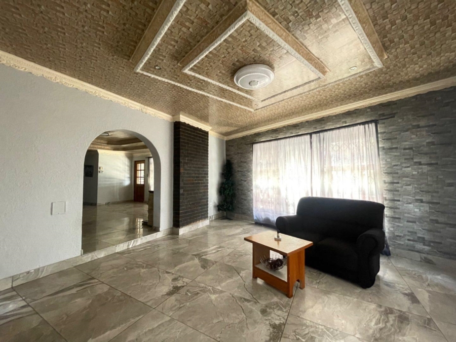 3 Bedroom Property for Sale in Birchleigh Gauteng