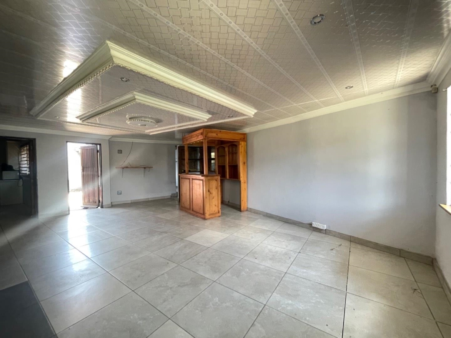 3 Bedroom Property for Sale in Birchleigh Gauteng