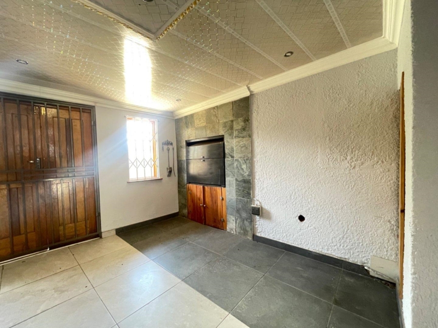 3 Bedroom Property for Sale in Birchleigh Gauteng