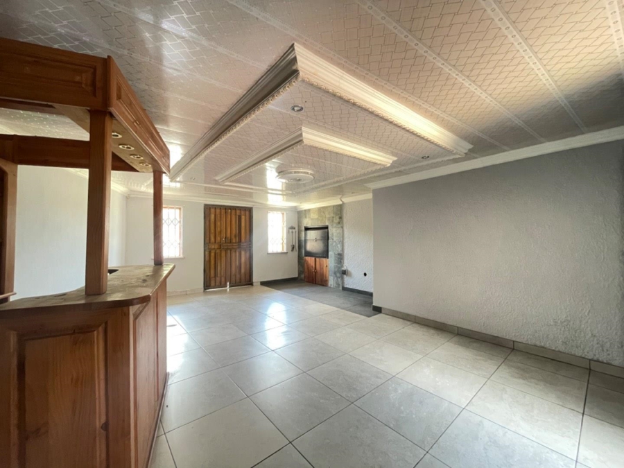 3 Bedroom Property for Sale in Birchleigh Gauteng