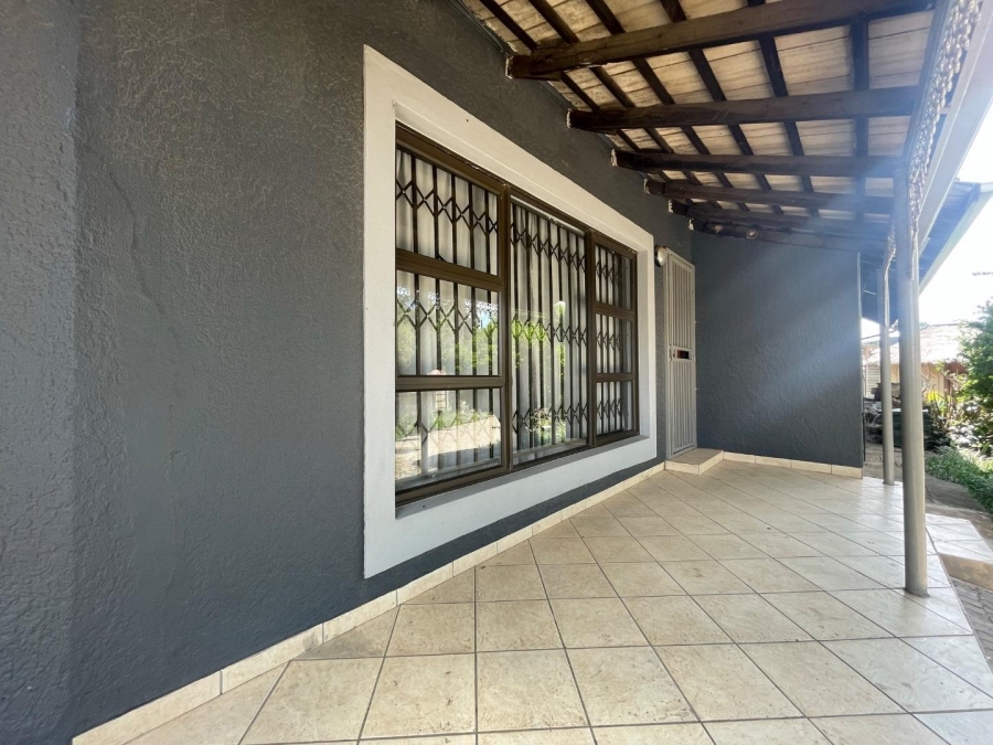 3 Bedroom Property for Sale in Birchleigh Gauteng