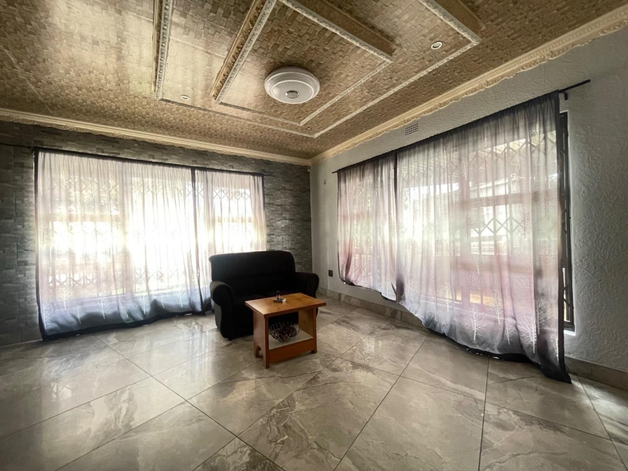 3 Bedroom Property for Sale in Birchleigh Gauteng