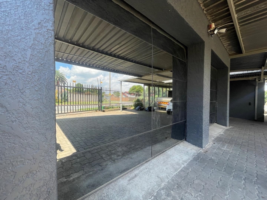 3 Bedroom Property for Sale in Birchleigh Gauteng