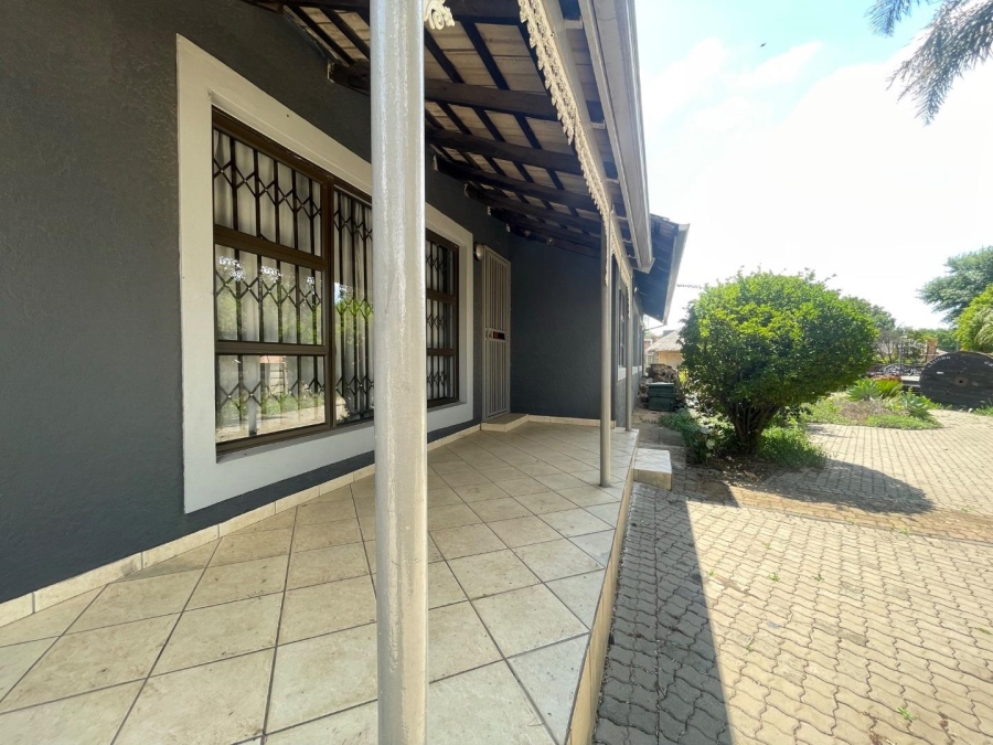 3 Bedroom Property for Sale in Birchleigh Gauteng