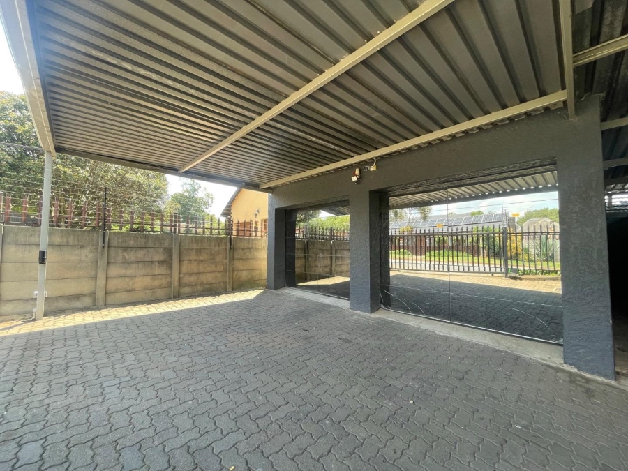 3 Bedroom Property for Sale in Birchleigh Gauteng