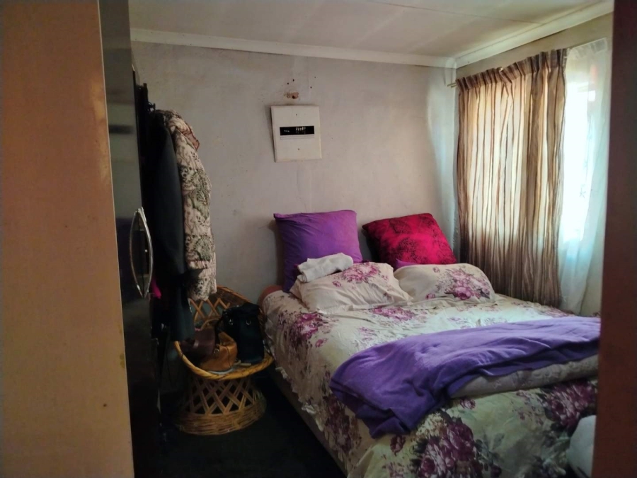 5 Bedroom Property for Sale in Maokeng Gauteng