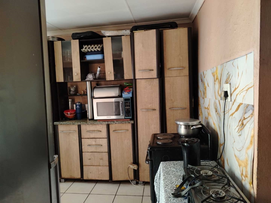 5 Bedroom Property for Sale in Maokeng Gauteng