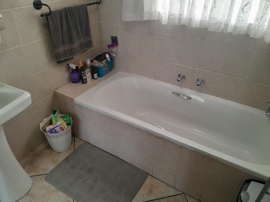 3 Bedroom Property for Sale in Elandspark Gauteng