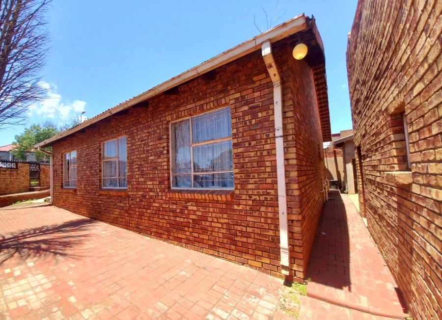 3 Bedroom Property for Sale in Atteridgeville Gauteng