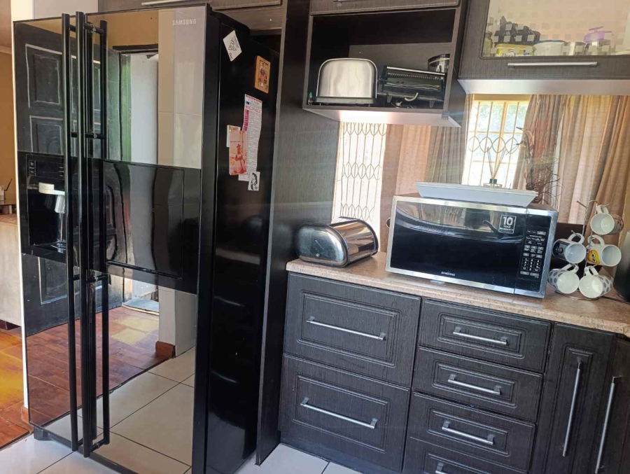 3 Bedroom Property for Sale in Heuweloord Gauteng