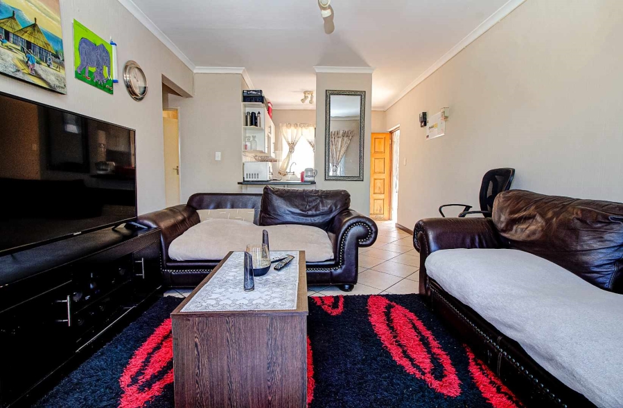 2 Bedroom Property for Sale in Wilgeheuwel Gauteng