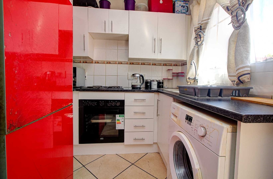 2 Bedroom Property for Sale in Wilgeheuwel Gauteng