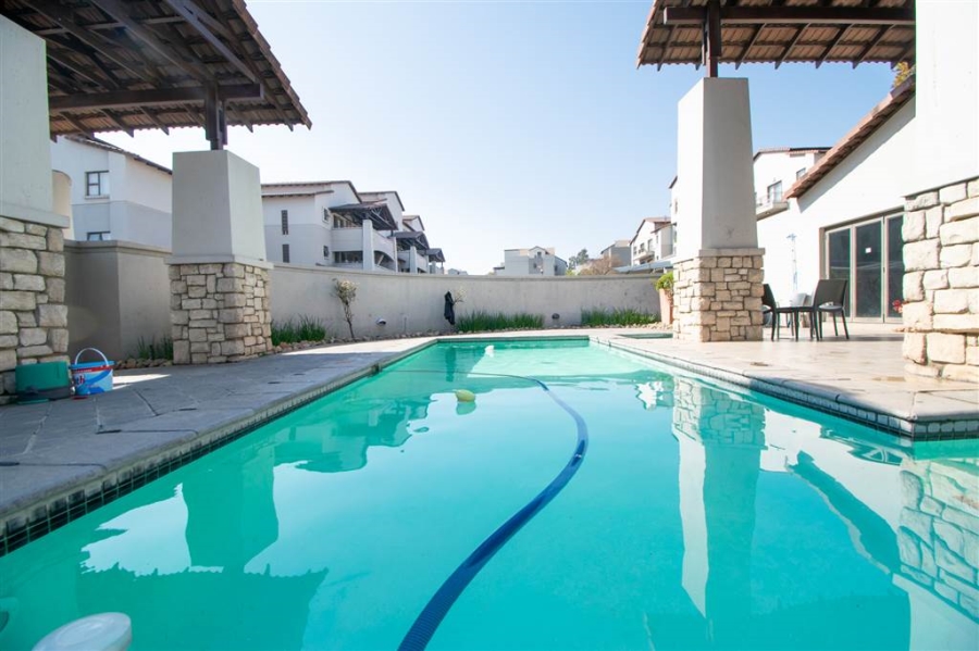 1 Bedroom Property for Sale in Sunninghill Gauteng