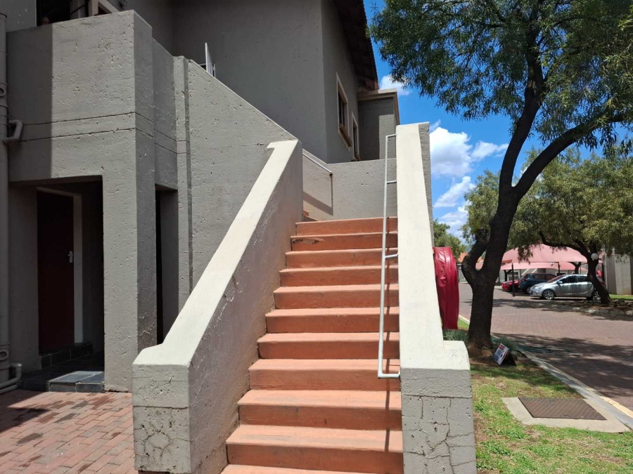 2 Bedroom Property for Sale in Winchester Hills Gauteng