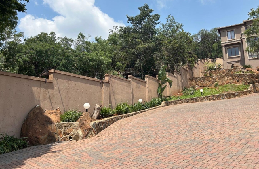 To Let 3 Bedroom Property for Rent in Mulbarton Gauteng