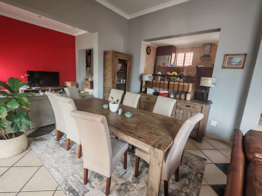 To Let 3 Bedroom Property for Rent in Mulbarton Gauteng