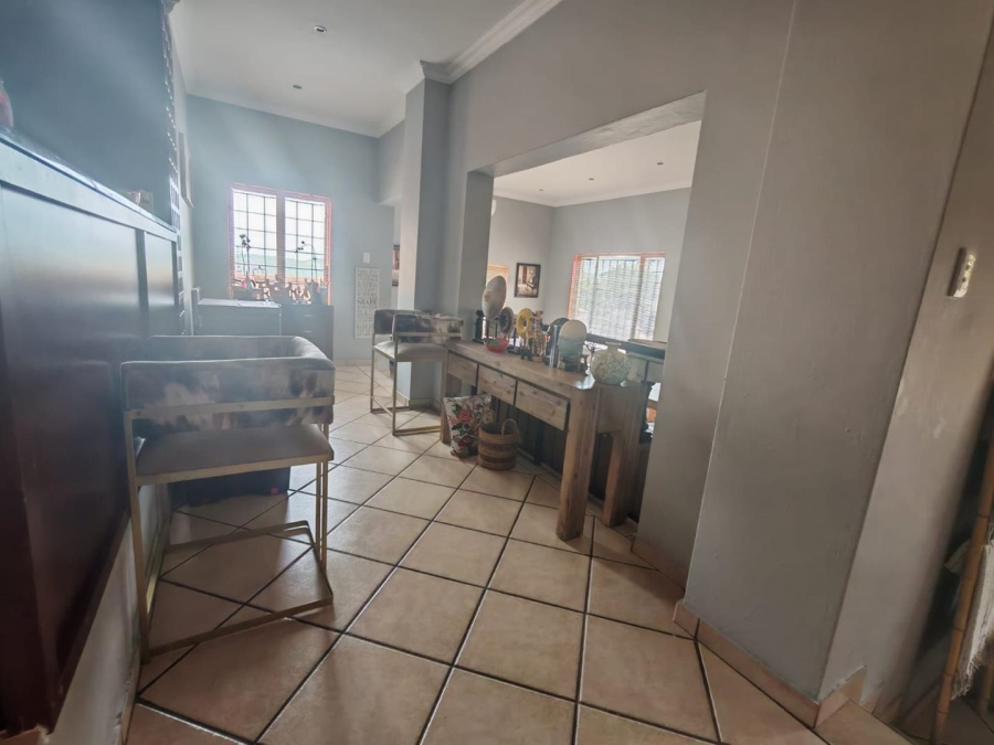 To Let 3 Bedroom Property for Rent in Mulbarton Gauteng