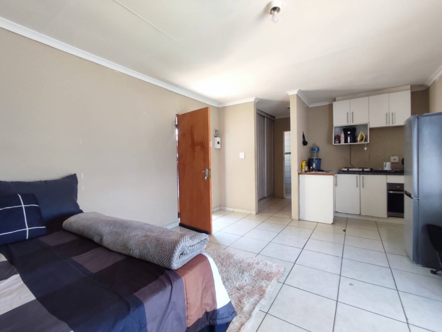 5 Bedroom Property for Sale in Cosmo City Gauteng
