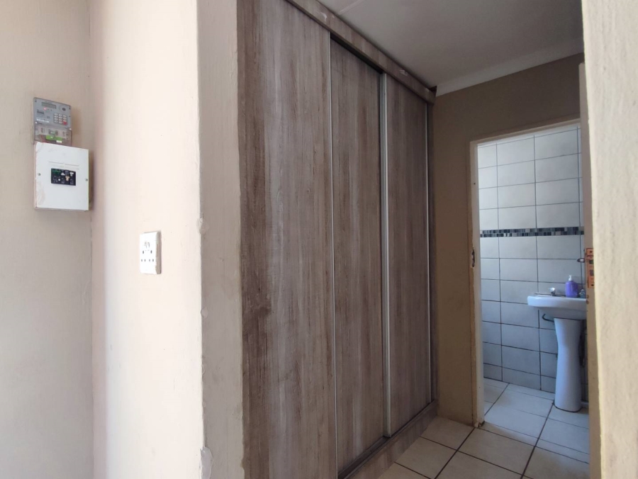 5 Bedroom Property for Sale in Cosmo City Gauteng