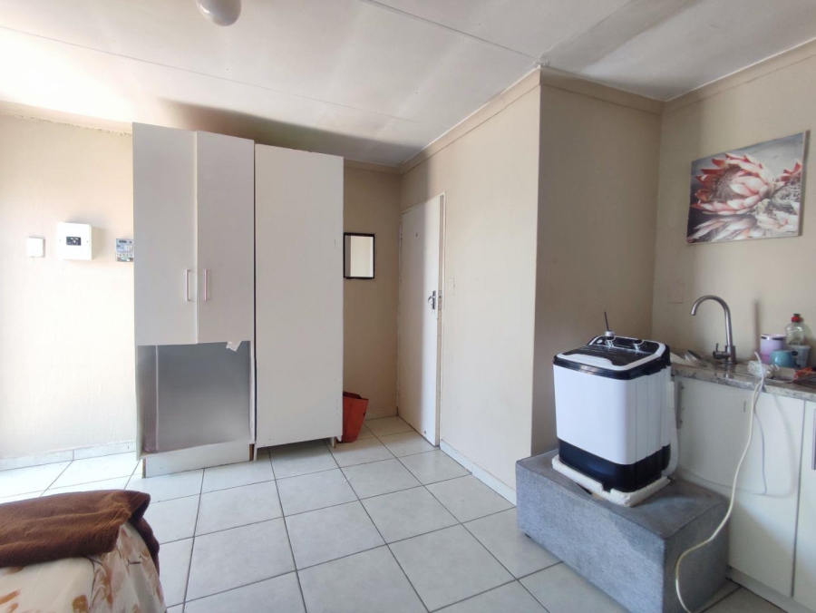 5 Bedroom Property for Sale in Cosmo City Gauteng