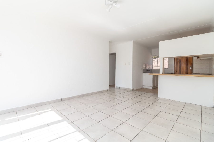 2 Bedroom Property for Sale in Radiokop Gauteng