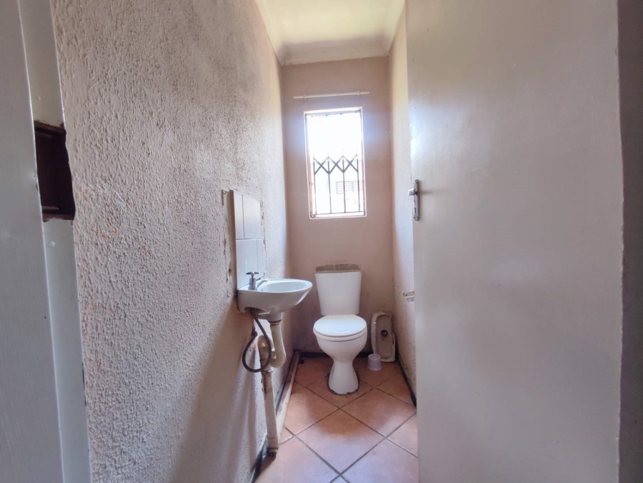 5 Bedroom Property for Sale in Cosmo City Gauteng