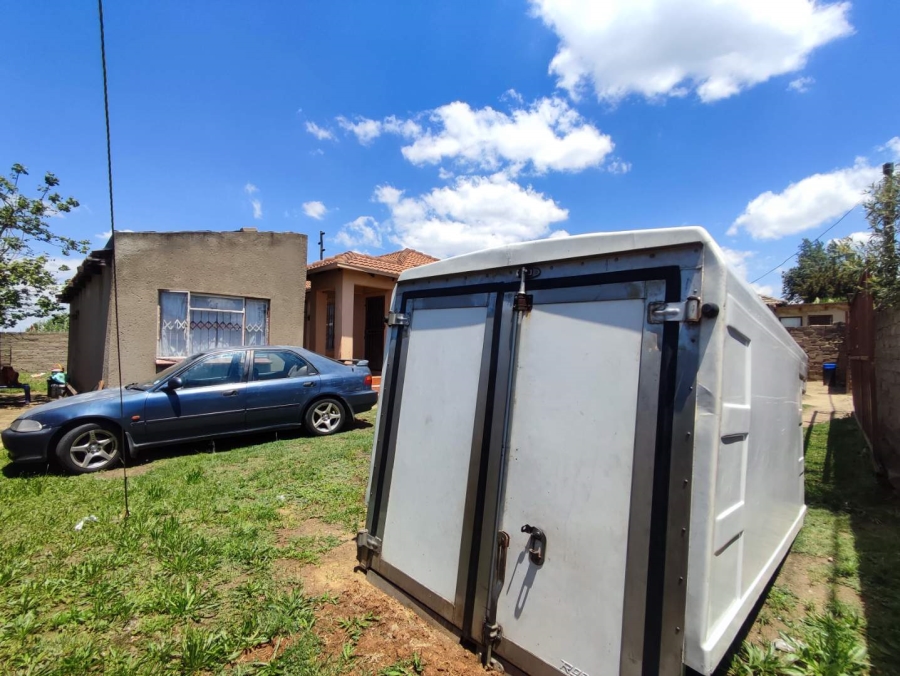 5 Bedroom Property for Sale in Cosmo City Gauteng