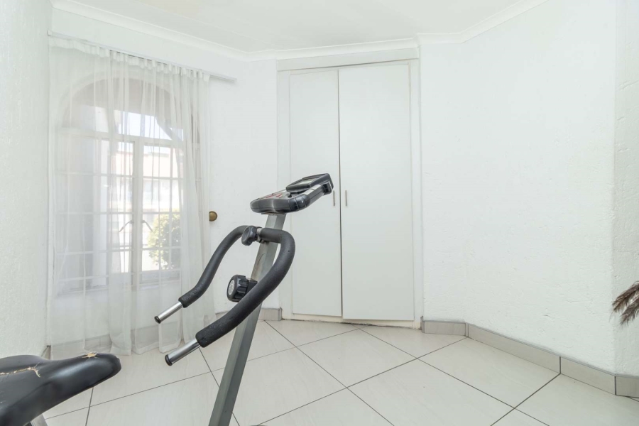 2 Bedroom Property for Sale in Vorna Valley Gauteng