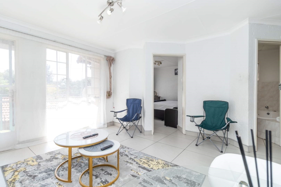 2 Bedroom Property for Sale in Vorna Valley Gauteng