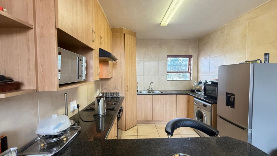 3 Bedroom Property for Sale in Noordheuwel Gauteng