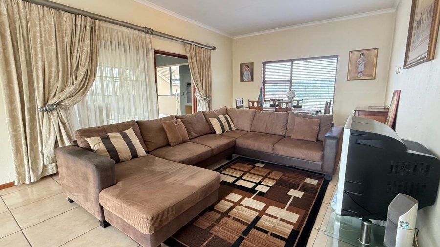 3 Bedroom Property for Sale in Noordheuwel Gauteng