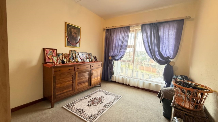 3 Bedroom Property for Sale in Noordheuwel Gauteng