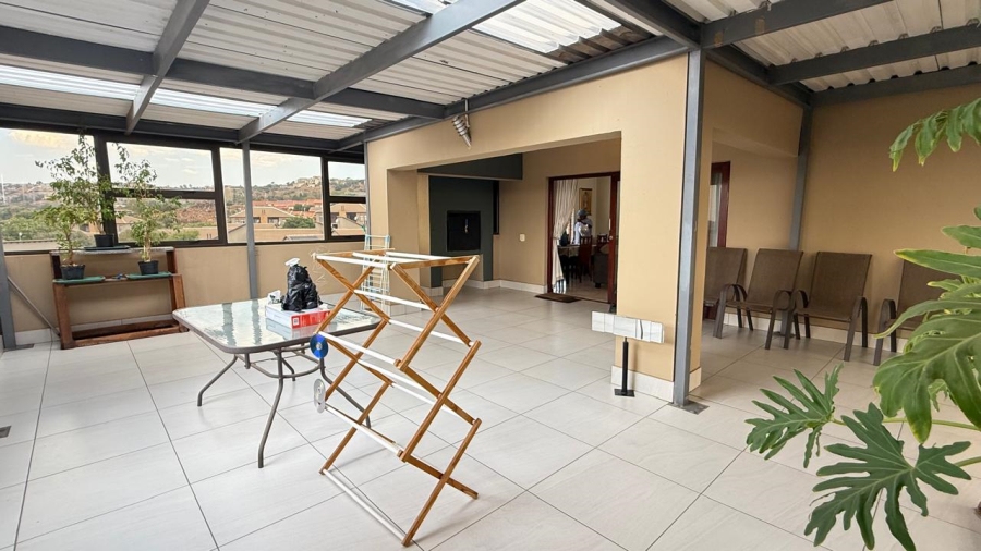 3 Bedroom Property for Sale in Noordheuwel Gauteng