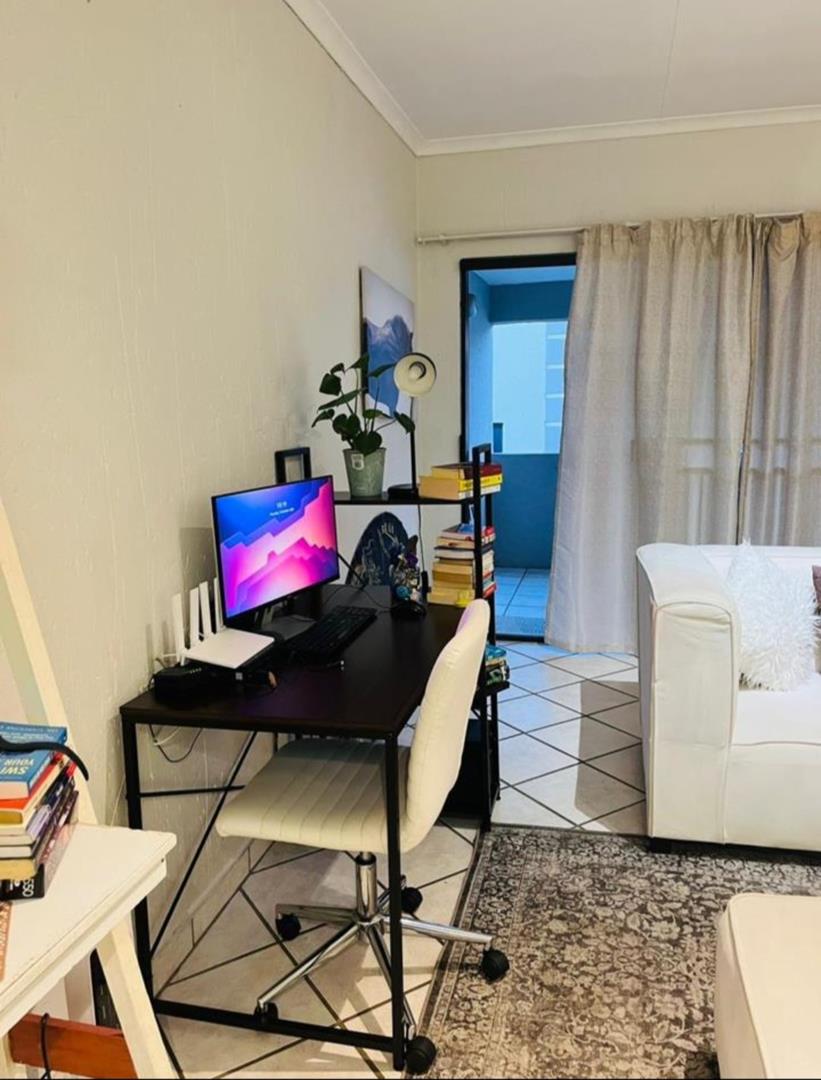 1 Bedroom Property for Sale in Sunninghill Gauteng