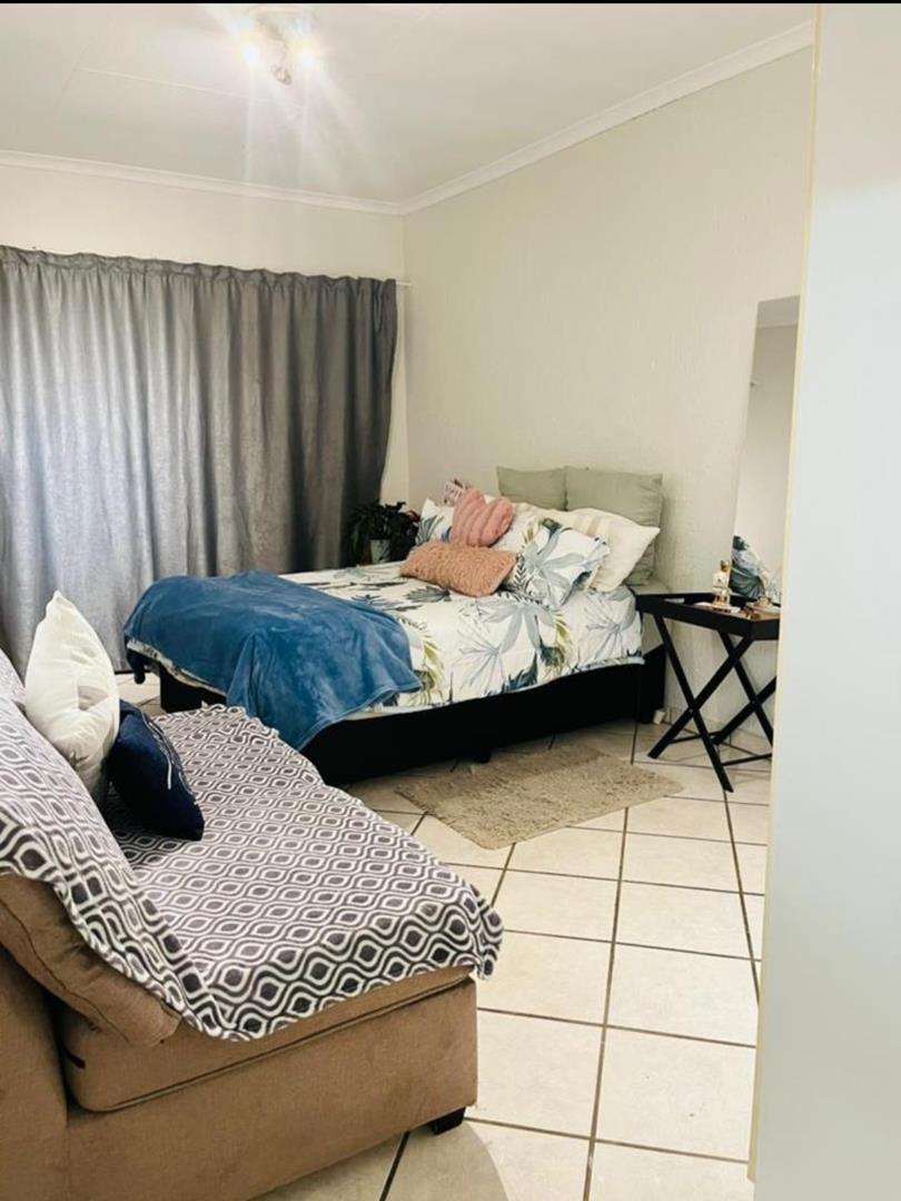 1 Bedroom Property for Sale in Sunninghill Gauteng