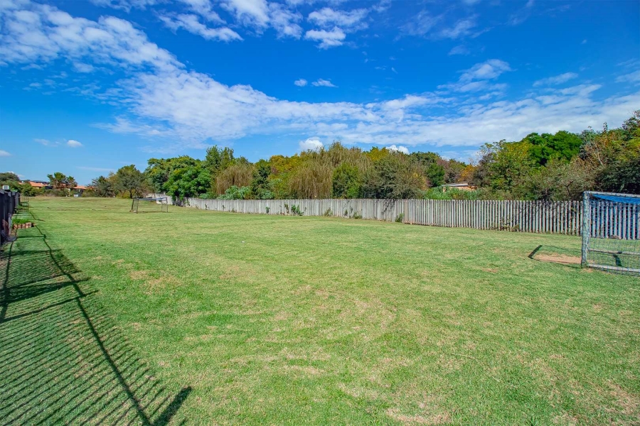 2 Bedroom Property for Sale in Pretorius Park Gauteng