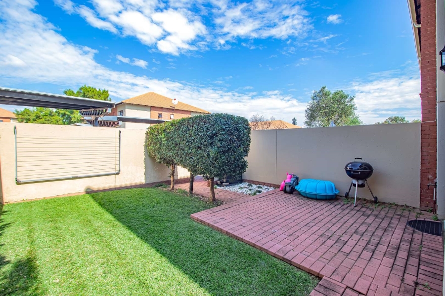 2 Bedroom Property for Sale in Pretorius Park Gauteng