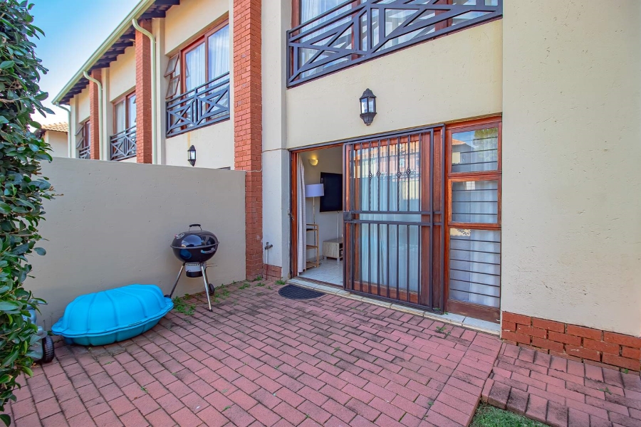 2 Bedroom Property for Sale in Pretorius Park Gauteng