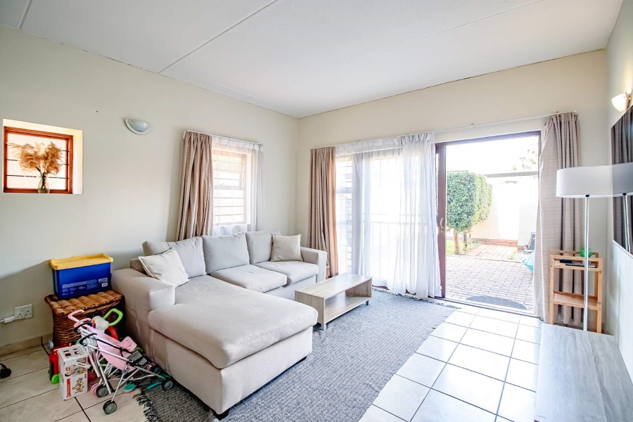 2 Bedroom Property for Sale in Pretorius Park Gauteng