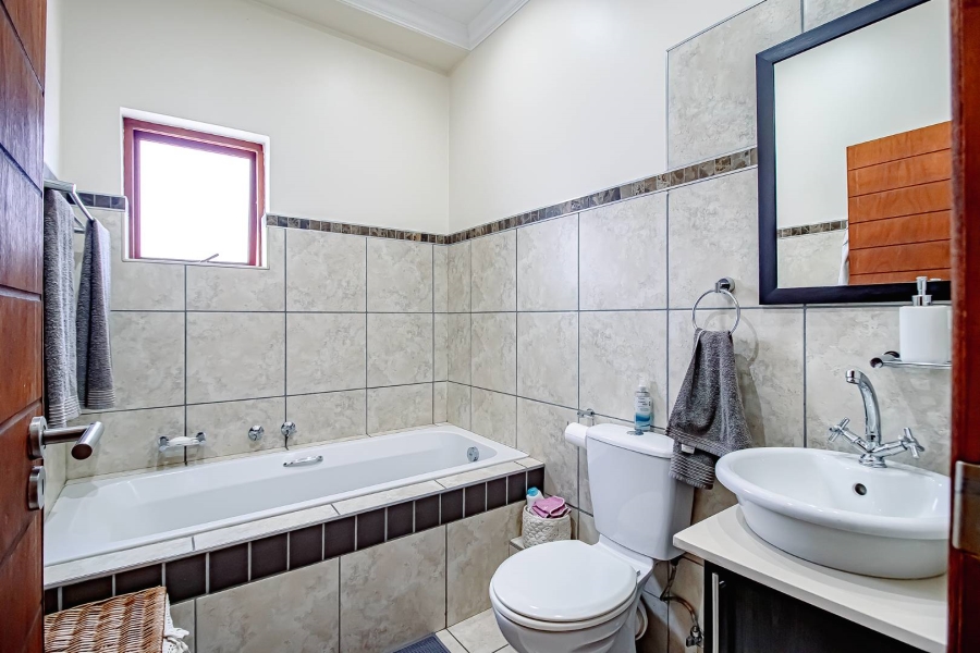 2 Bedroom Property for Sale in Pretorius Park Gauteng