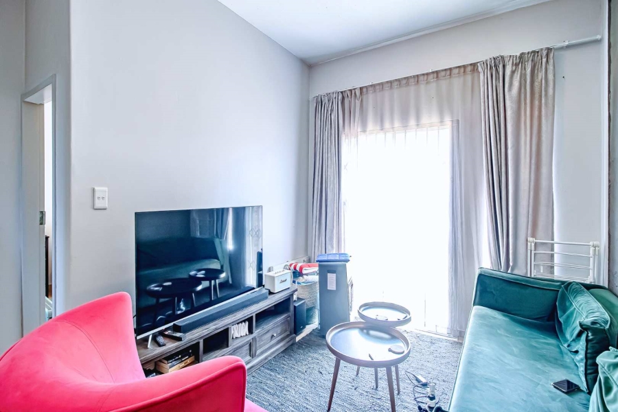 2 Bedroom Property for Sale in Rooihuiskraal North Gauteng