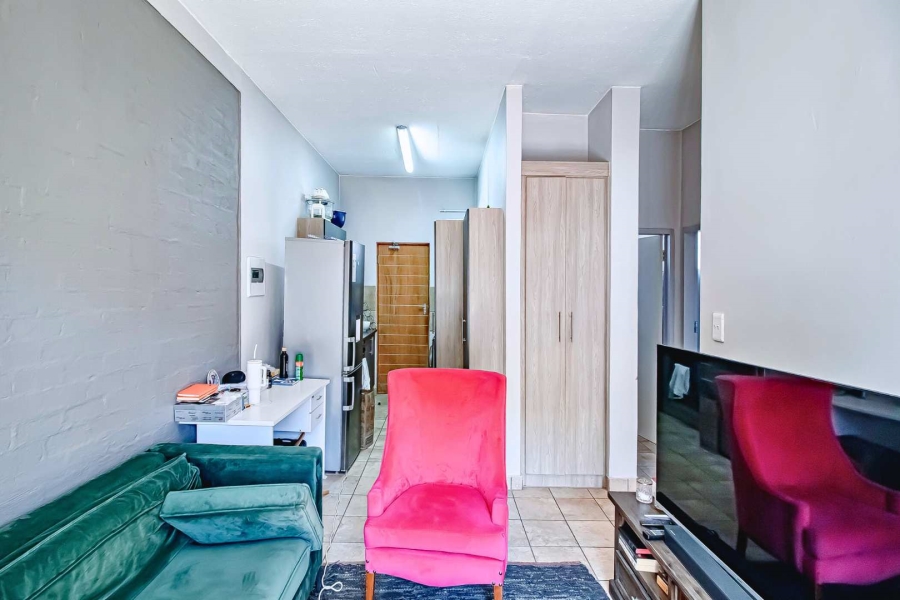 2 Bedroom Property for Sale in Rooihuiskraal North Gauteng