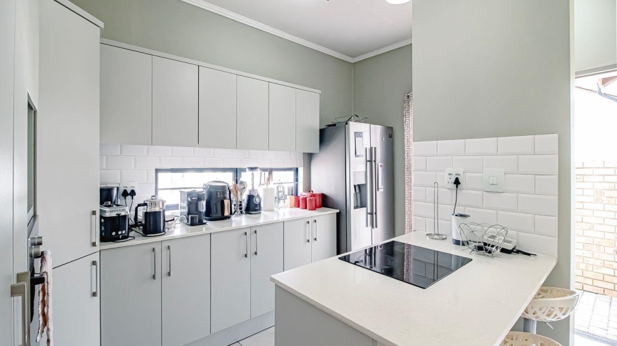 3 Bedroom Property for Sale in Amberfield Gauteng