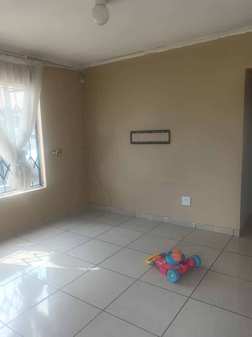 3 Bedroom Property for Sale in Nkwe Estate Gauteng