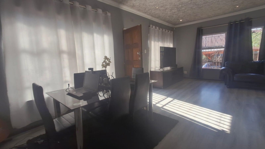 3 Bedroom Property for Sale in Gosforth Park Gauteng