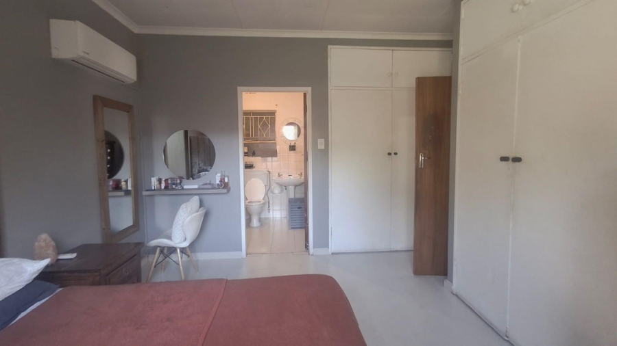 3 Bedroom Property for Sale in Gosforth Park Gauteng