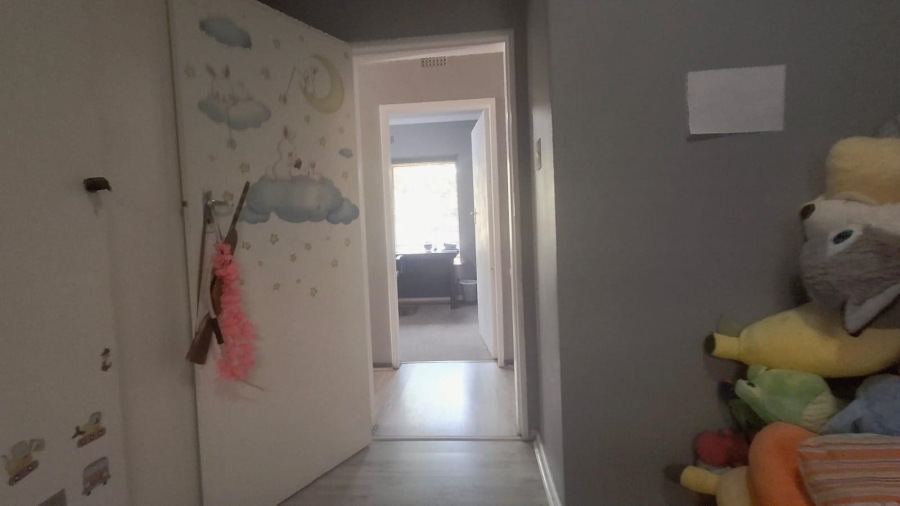 3 Bedroom Property for Sale in Gosforth Park Gauteng