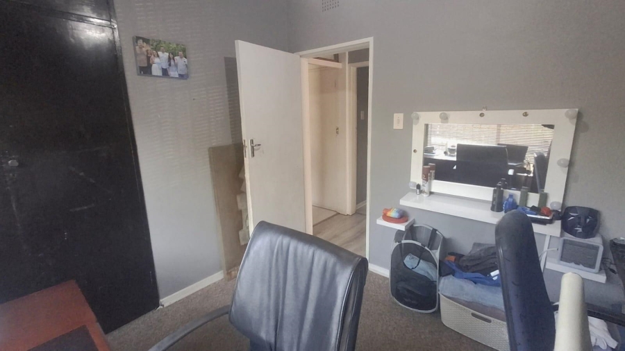 3 Bedroom Property for Sale in Gosforth Park Gauteng